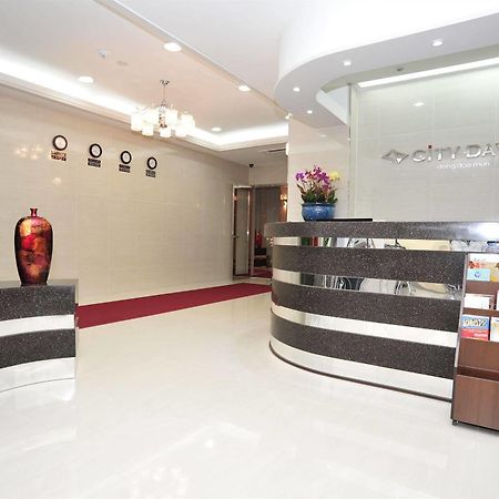 Global Inn Seoul Dongdaemun City Days Inn Esterno foto