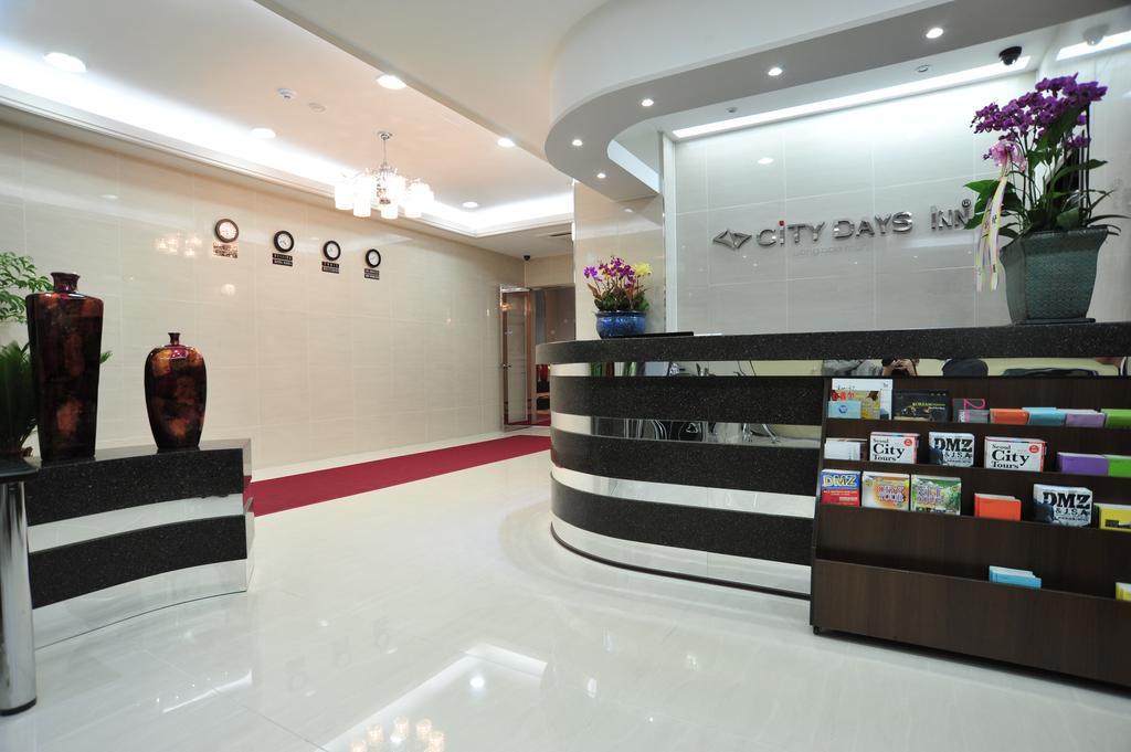 Global Inn Seoul Dongdaemun City Days Inn Esterno foto