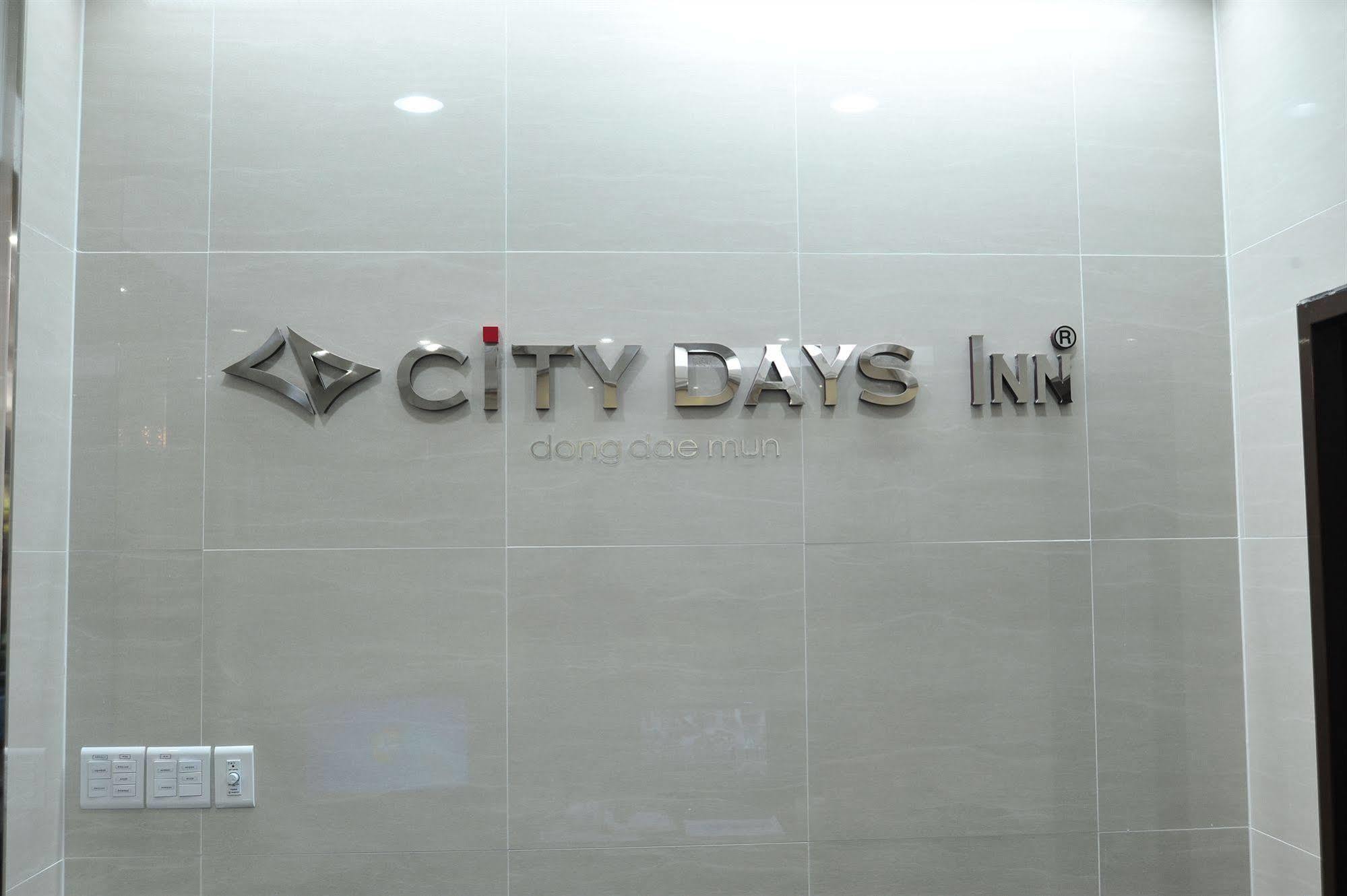Global Inn Seoul Dongdaemun City Days Inn Esterno foto